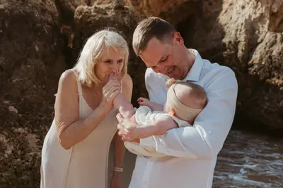 Family photoshoot in Portimao by Meghan F
