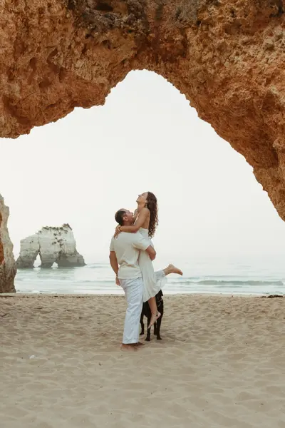 Engagement photoshoot in Portimao by Meghan F
