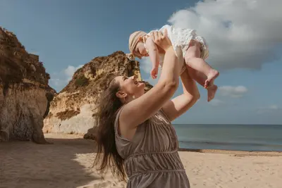 Family photoshoot in Portimao by Meghan F