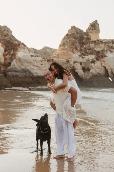 Couples photoshoot in Portimao by Meghan F
