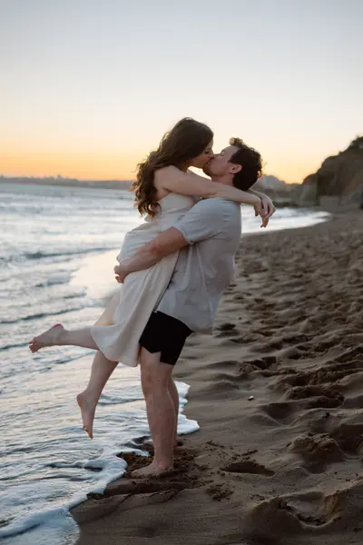 Couples photoshoot in Ericeira by Meghan F