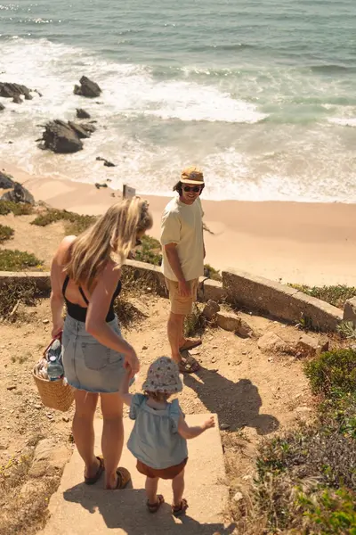 Family photoshoot in Evora by Kaylee D