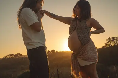 Maternity photoshoot in Evora by Kaylee D