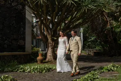 Honeymoon photoshoot in Azores by Isilda M