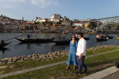 Engagement photoshoot in Porto by Isilda M