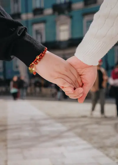 Honeymoon photoshoot in Lisbon by Olga B