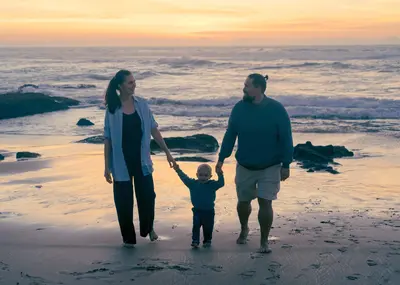 Family photoshoot in Cascais by Olga Borisova
