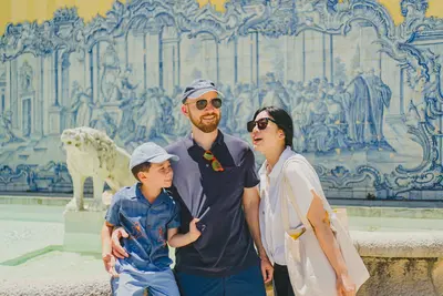 Family photoshoot in Cascais by Denis E