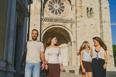 Family photoshoot in Lisbon by Denis E