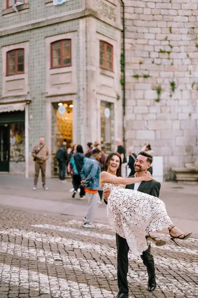 Wedding photoshoot in Porto by Pedro M