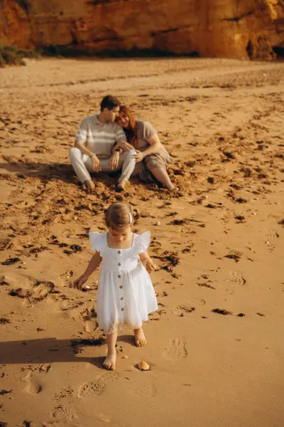 Family photoshoot in Algarve by Giancarlo Fortuna