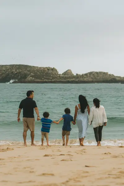 Family photoshoot in Algarve by Giancarlo Fortuna