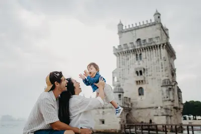 Family photoshoot in Lisbon by Glei Soares