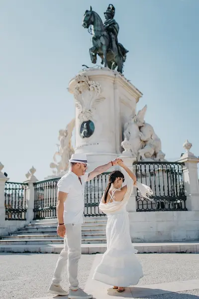 Couples photoshoot in Lisbon by Glei Soares