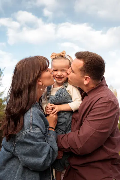Family photoshoot in Azores by Beatriz Calvo Cerezo