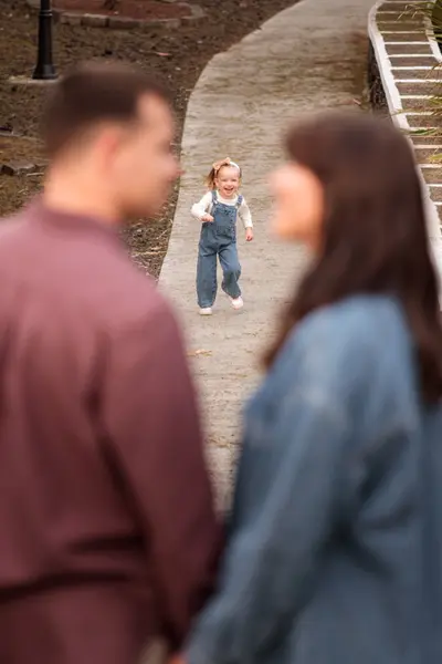 Family photoshoot in Azores by Beatriz Calvo Cerezo