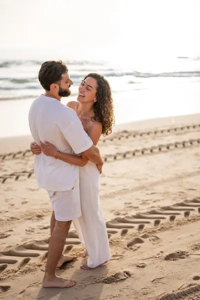 Couples photoshoot in Costa da Caparica by Dimas F