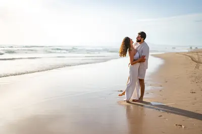 Couples photoshoot in Costa da Caparica by Dimas F