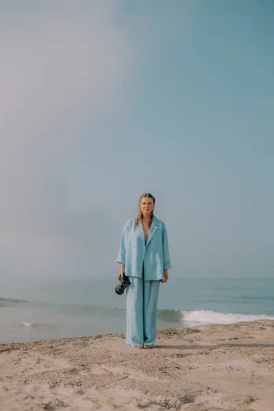 Solo Portrait photoshoot in Costa da Caparica by Esmee B