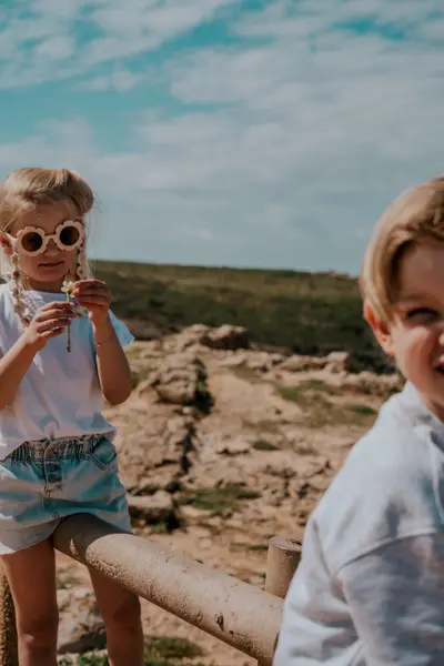 Family photoshoot in Sesimbra by Esmee Buitenhuis