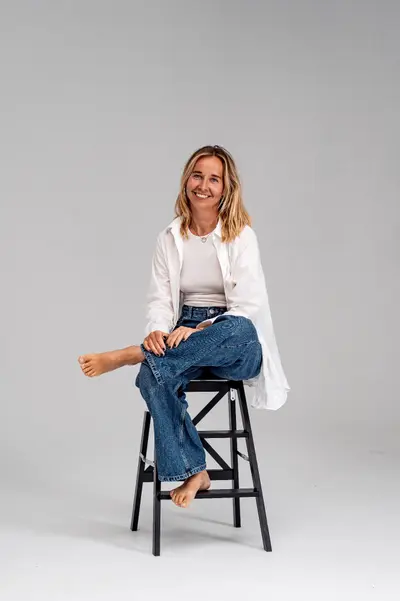Studio Portrait photoshoot in Lisbon by Esmee Buitenhuis