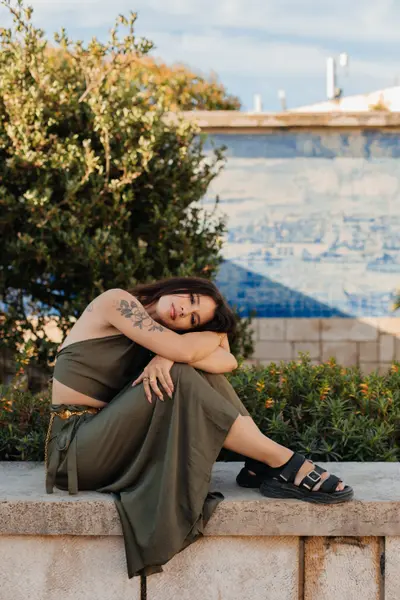 Solo Portrait photoshoot in Lisbon by Vika E