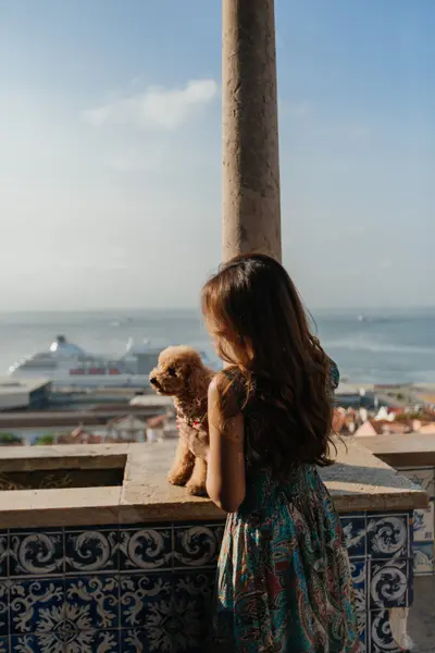 Solo Portrait photoshoot in Lisbon by Vika E