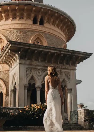 Wedding photoshoot in Lisbon by Vika E