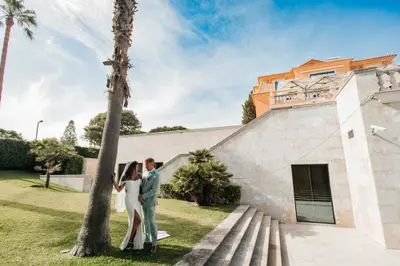 Wedding photoshoot in Lisbon by Vika E