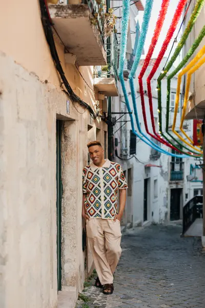 Solo Portrait photoshoot in Lisbon by Vika E