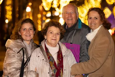 Family photoshoot in Porto by Perry Gallagher