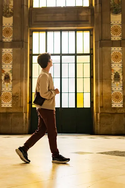 Solo Portrait photoshoot in Porto by Perry Gallagher