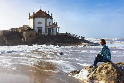 Solo Portrait photoshoot in Porto by Perry Gallagher