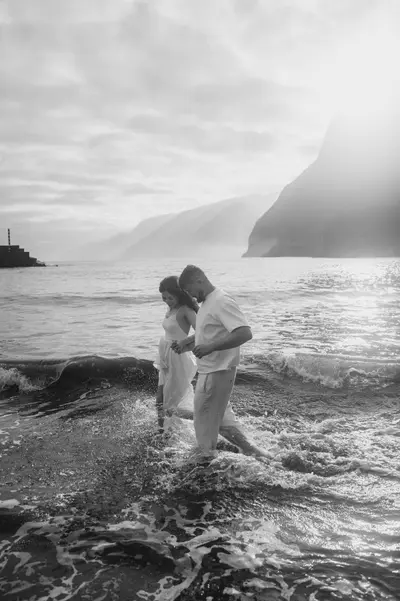 Couples photoshoot in Madeira by Daria Zolotova