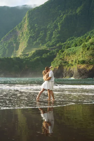 Couples photoshoot in Madeira by Daria Zolotova