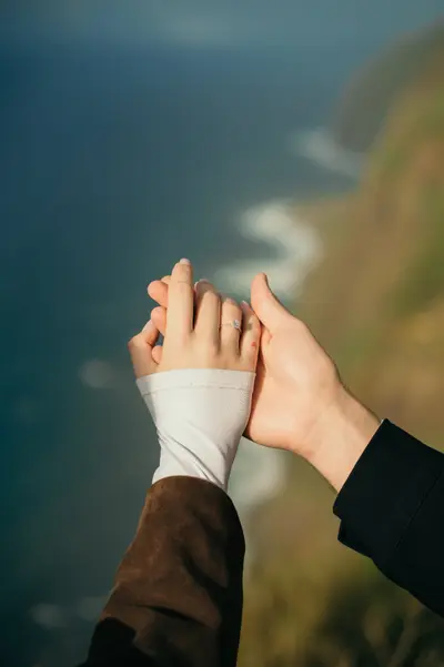 Engagement photoshoot in Madeira by Daria Zolotova