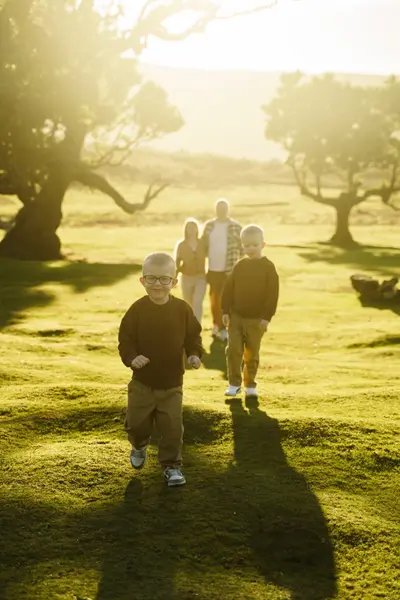 Family photoshoot in Madeira by Daria Zolotova