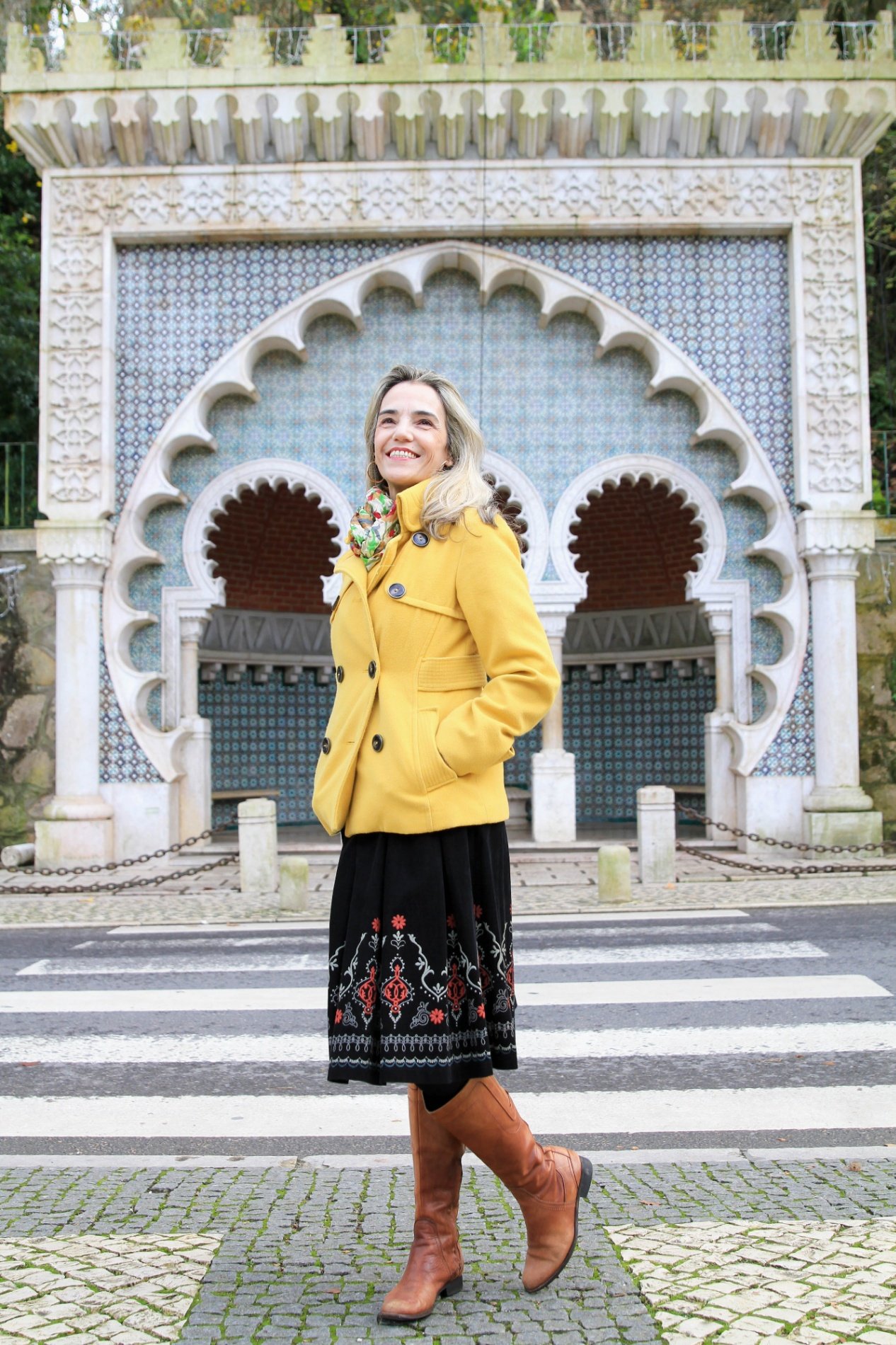 Sessão Fotográfica para Viajantes Sozinhos na Vila Antiga de Sintra — Tatiana Ostrower
