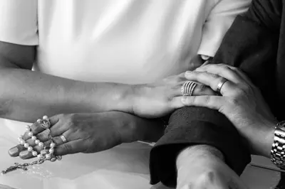 Wedding photoshoot in Lisbon by Tatiana O
