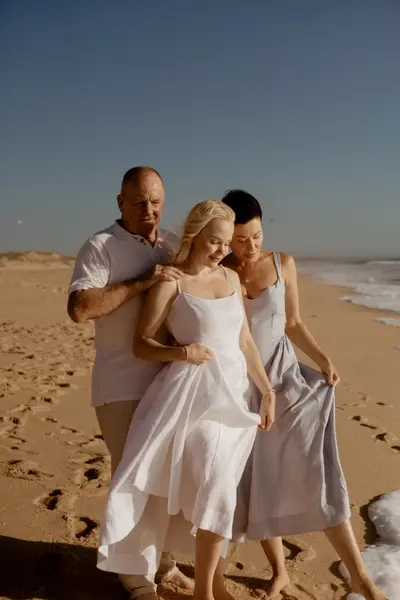 Family photoshoot in Comporta by Nadiya K