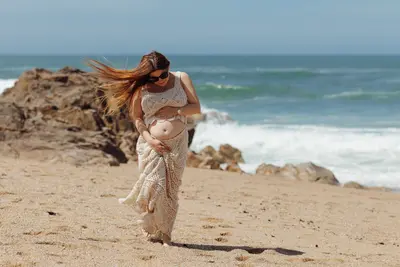 Maternity photoshoot in Porto by Ricardo Moura