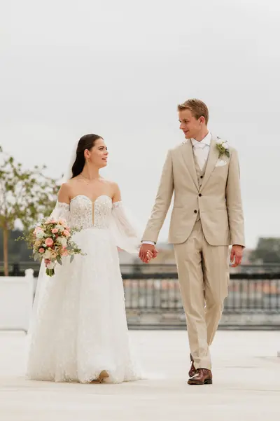 Wedding photoshoot in Porto by Ricardo M