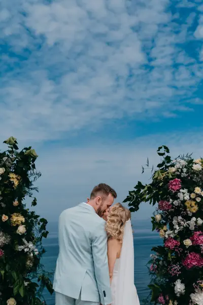 Wedding photoshoot in Lisbon by Maria M