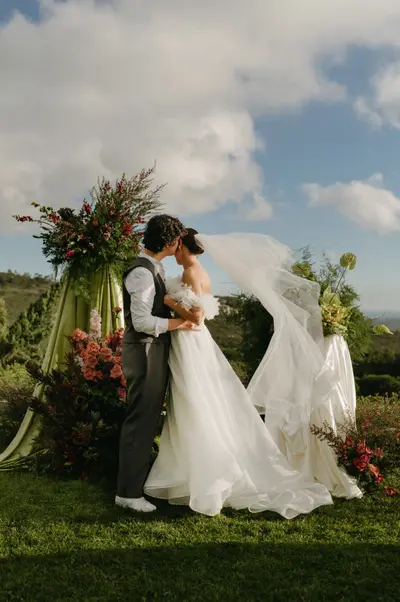 Wedding photoshoot in Sintra by Maria M
