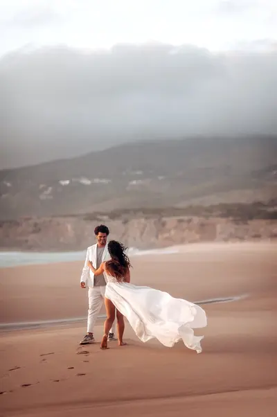 Wedding photoshoot in Cascais by Maria M