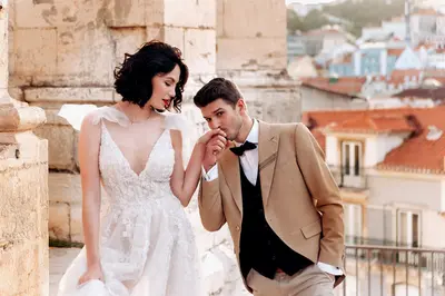 Wedding photoshoot in Lisbon by Maria M