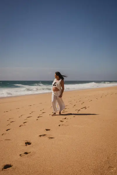 maternity photoshoot in Nazare by Marilia Pierro