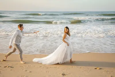 Elopement photoshoot in Albufeira by Anastasia A