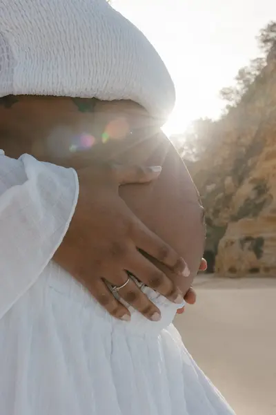 Maternity photoshoot in Algarve by Anastasia A