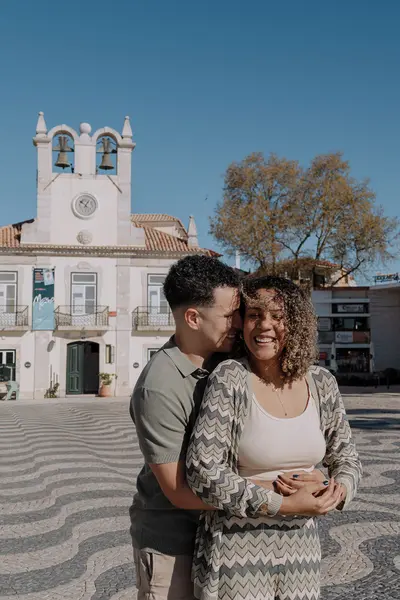 Engagement photoshoot in Cascais by Monica Rodrigues